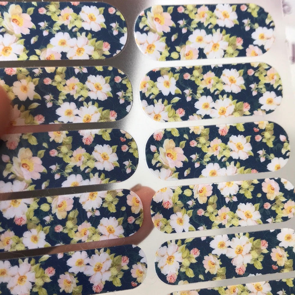 Jamberry Twilight Blossoms Nail Wraps